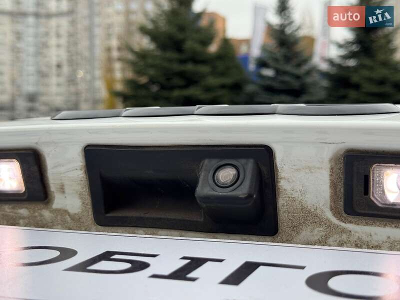 Позашляховик / Кросовер Audi Q7 2016 в Києві фото 17 Позашляховик / Кросовер Audi Q7 2016 в Києві