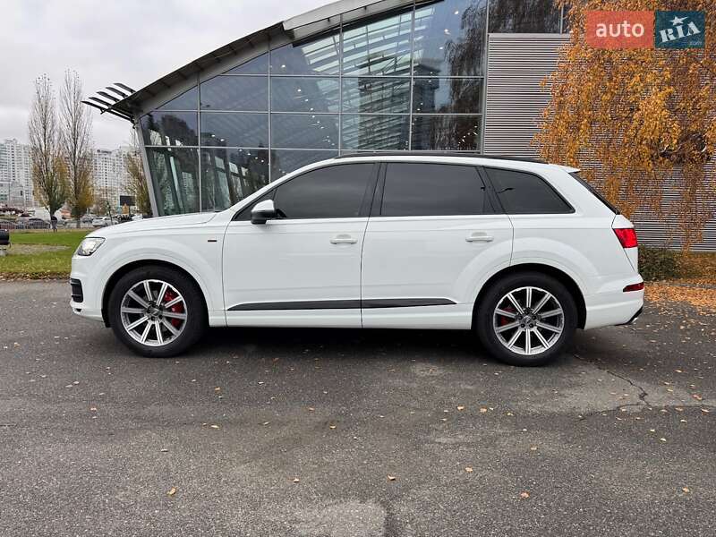 Позашляховик / Кросовер Audi Q7 2016 в Києві фото 23 Позашляховик / Кросовер Audi Q7 2016 в Києві
