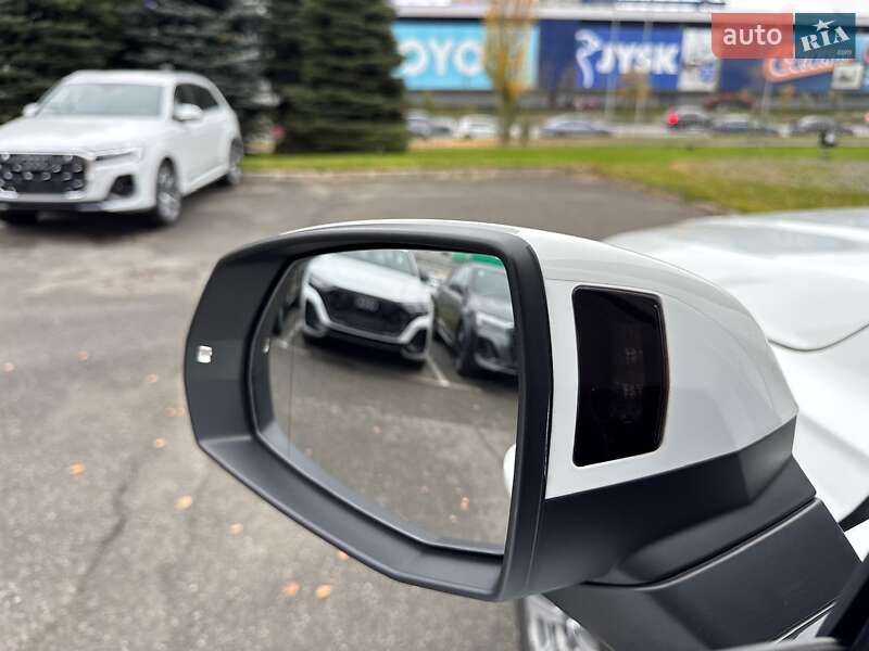 Позашляховик / Кросовер Audi Q7 2016 в Києві фото 28 Позашляховик / Кросовер Audi Q7 2016 в Києві