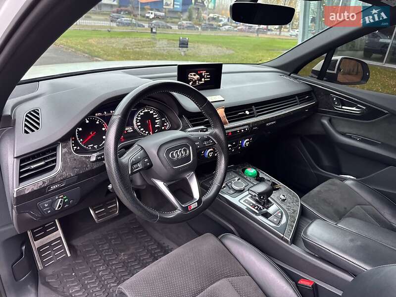 Позашляховик / Кросовер Audi Q7 2016 в Києві фото 34 Позашляховик / Кросовер Audi Q7 2016 в Києві