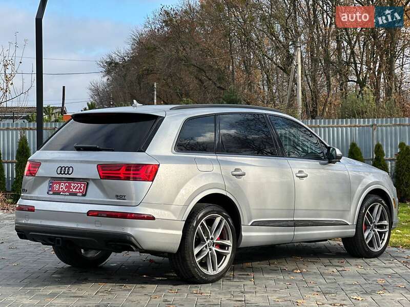 Позашляховик / Кросовер Audi Q7 2018 в Луцьку