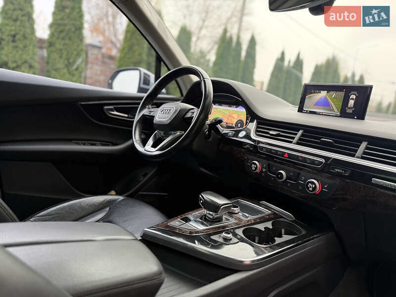 Позашляховик / Кросовер Audi Q7 2018 в Києві
