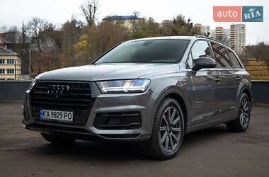 Внедорожник / Кроссовер Audi Q7 2017 в Киеве