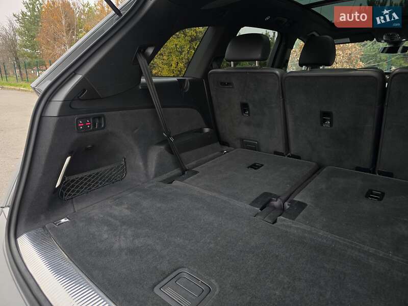 Позашляховик / Кросовер Audi Q7 2016 в Хмельницькому
