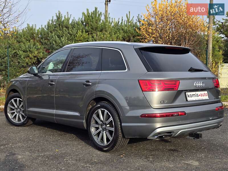 Позашляховик / Кросовер Audi Q7 2016 в Хмельницькому