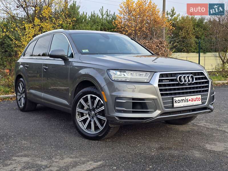 Позашляховик / Кросовер Audi Q7 2016 в Хмельницькому