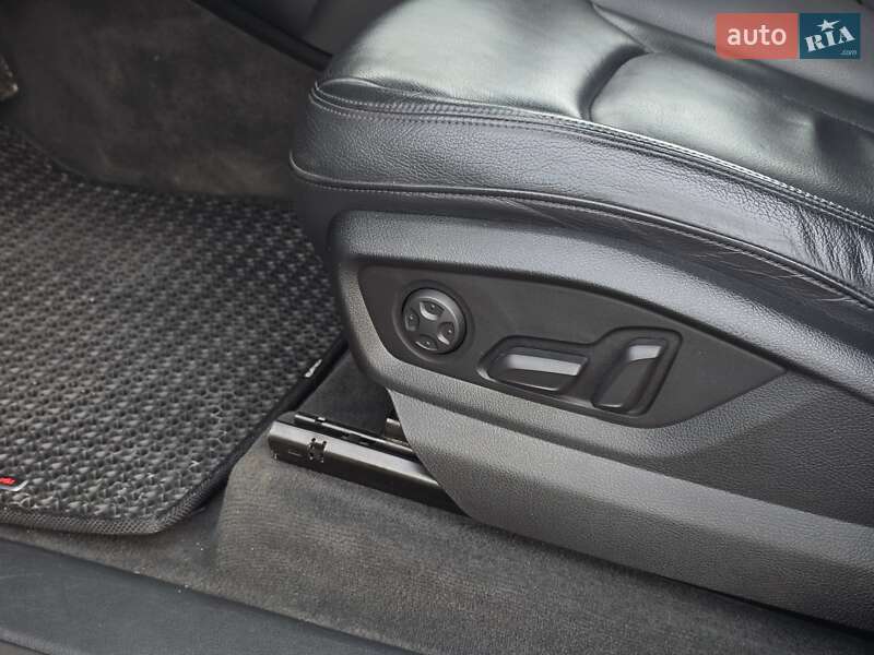 Позашляховик / Кросовер Audi Q7 2016 в Хмельницькому