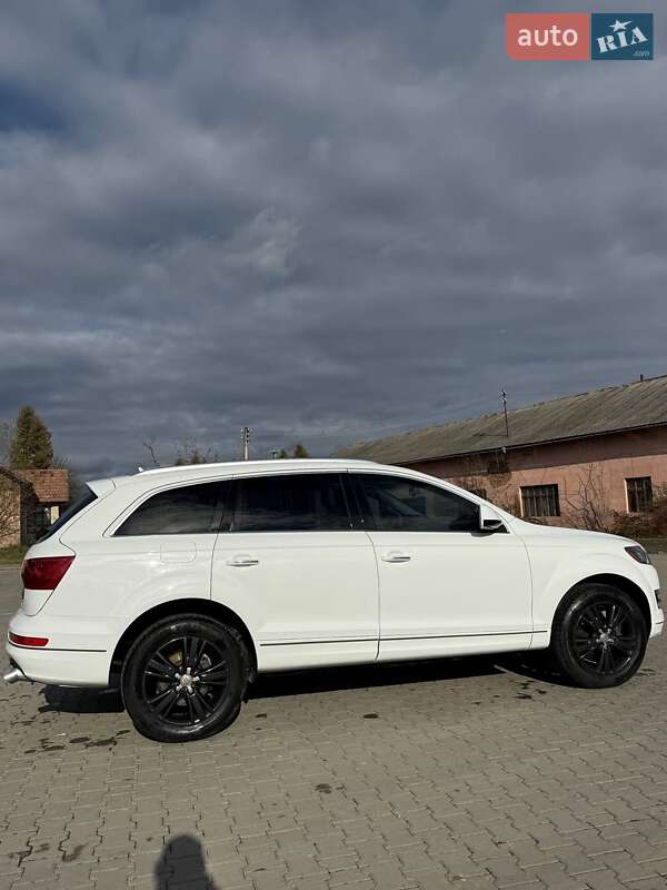 Внедорожник / Кроссовер Audi Q7 2010 в Косове