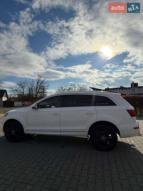 Внедорожник / Кроссовер Audi Q7 2010 в Косове
