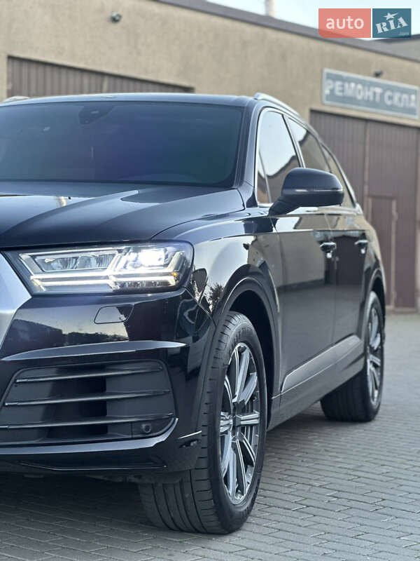 Внедорожник / Кроссовер Audi Q7 2016 в Владимире