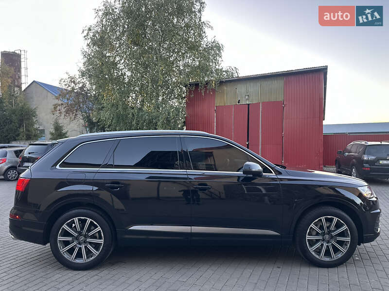 Внедорожник / Кроссовер Audi Q7 2016 в Владимире