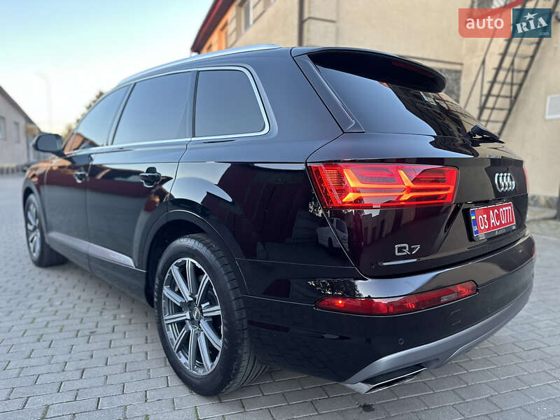 Внедорожник / Кроссовер Audi Q7 2016 в Владимире