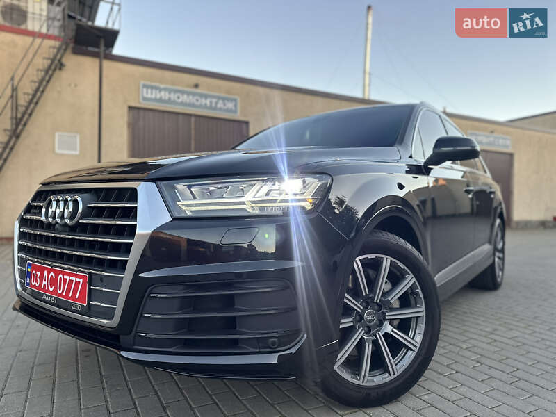 Внедорожник / Кроссовер Audi Q7 2016 в Владимире