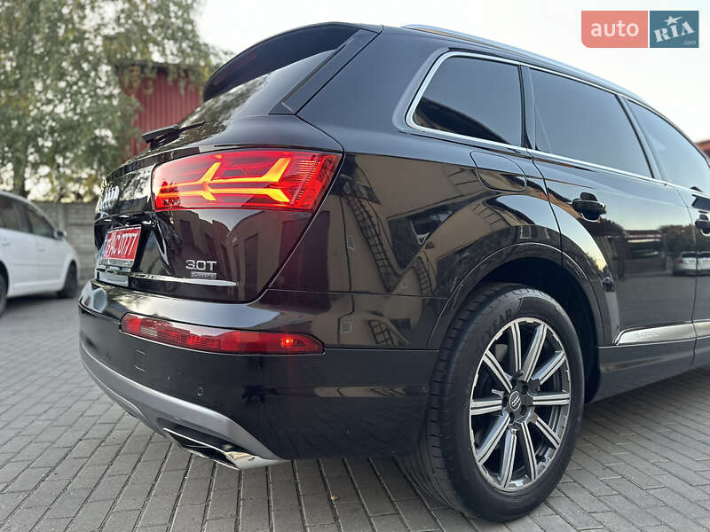 Внедорожник / Кроссовер Audi Q7 2016 в Владимире