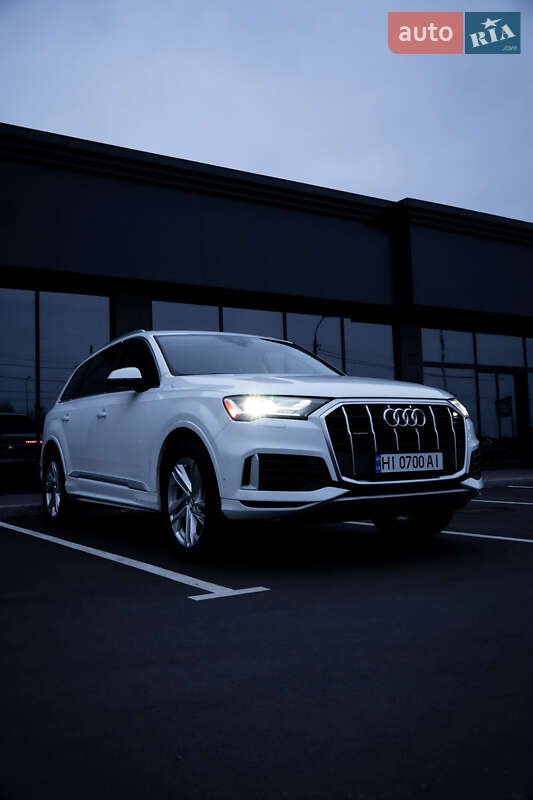 Позашляховик / Кросовер Audi Q7 2019 в Полтаві фото 4 Позашляховик / Кросовер Audi Q7 2019 в Полтаві