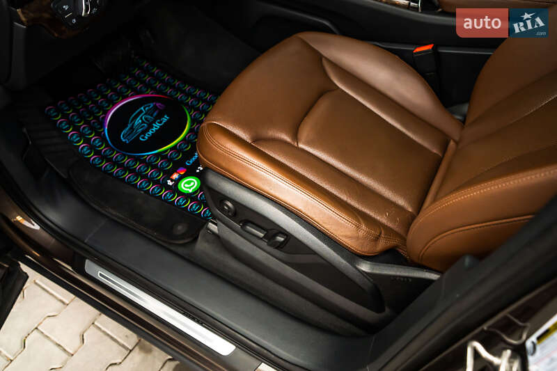 Позашляховик / Кросовер Audi Q7 2017 в Луцьку