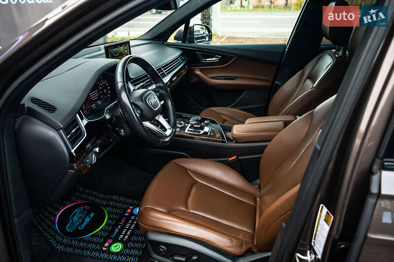 Позашляховик / Кросовер Audi Q7 2017 в Луцьку