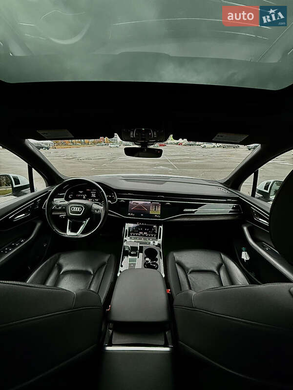 Позашляховик / Кросовер Audi Q7 2021 в Києві