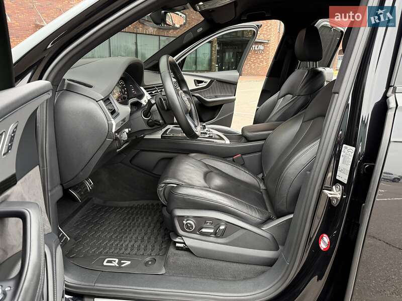 Внедорожник / Кроссовер Audi Q7 2016 в Киеве фото 61 Внедорожник / Кроссовер Audi Q7 2016 в Киеве