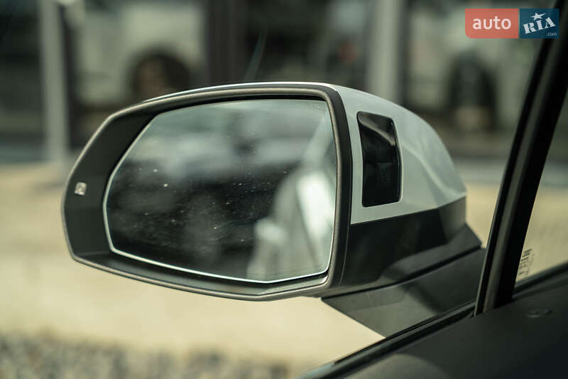 Позашляховик / Кросовер Audi Q7 2020 в Чернівцях