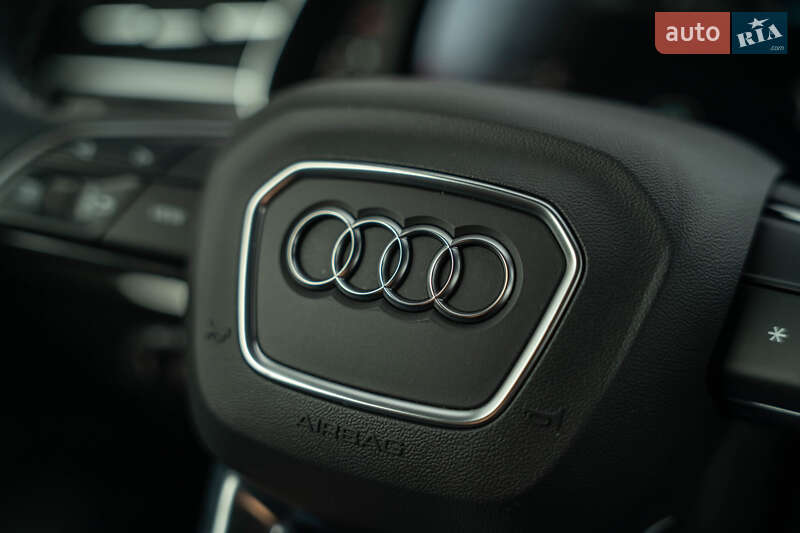 Позашляховик / Кросовер Audi Q7 2020 в Чернівцях