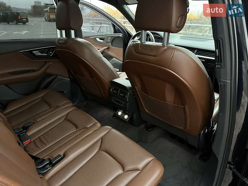 Позашляховик / Кросовер Audi Q7 2017 в Києві фото 20 Позашляховик / Кросовер Audi Q7 2017 в Києві