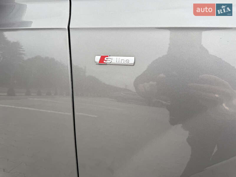 Позашляховик / Кросовер Audi Q7 2015 в Луцьку