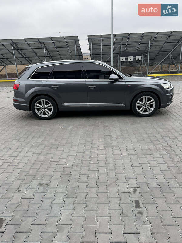 Внедорожник / Кроссовер Audi Q7 2016 в Киеве фото 2 Внедорожник / Кроссовер Audi Q7 2016 в Киеве