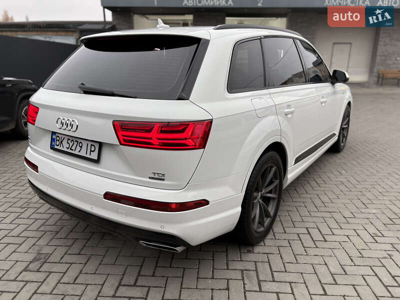 Внедорожник / Кроссовер Audi Q7 2015 в Ровно фото 4 Внедорожник / Кроссовер Audi Q7 2015 в Ровно