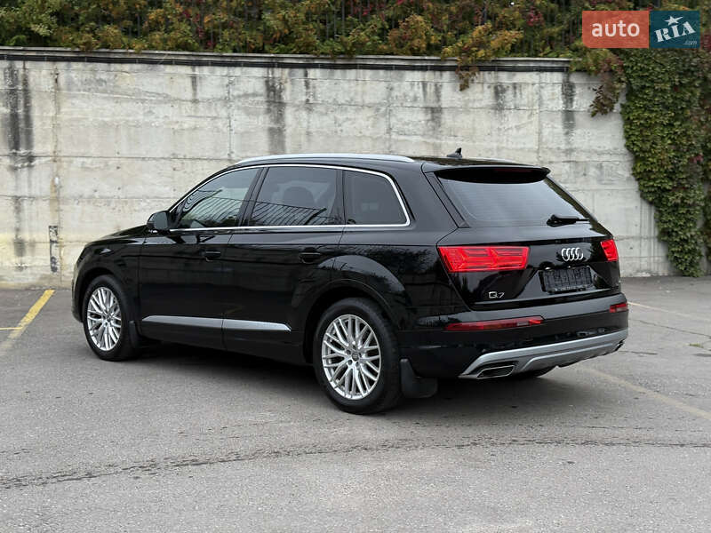 Внедорожник / Кроссовер Audi Q7 2015 в Ровно фото 15 Внедорожник / Кроссовер Audi Q7 2015 в Ровно
