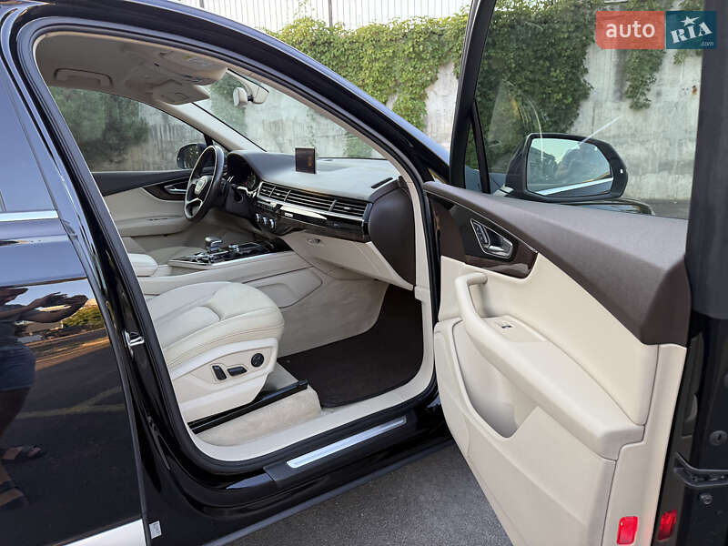 Внедорожник / Кроссовер Audi Q7 2015 в Ровно фото 24 Внедорожник / Кроссовер Audi Q7 2015 в Ровно