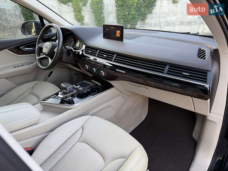 Внедорожник / Кроссовер Audi Q7 2015 в Ровно фото 26 Внедорожник / Кроссовер Audi Q7 2015 в Ровно