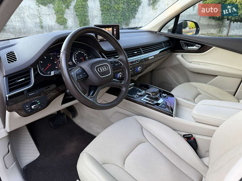Внедорожник / Кроссовер Audi Q7 2015 в Ровно фото 45 Внедорожник / Кроссовер Audi Q7 2015 в Ровно