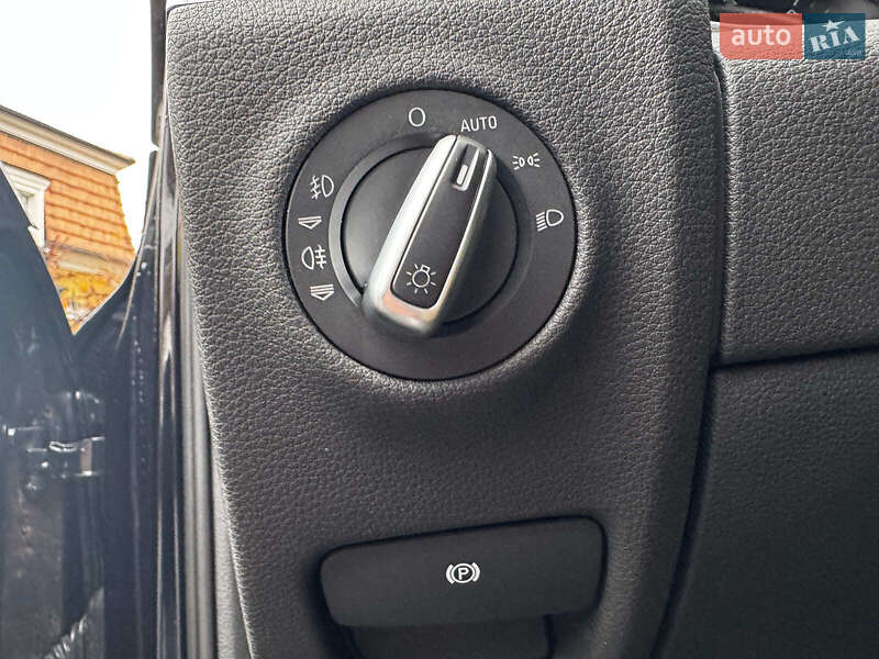 Позашляховик / Кросовер Audi Q7 2013 в Києві фото 28 Позашляховик / Кросовер Audi Q7 2013 в Києві