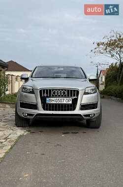 Позашляховик / Кросовер Audi Q7 2013 в Одесі