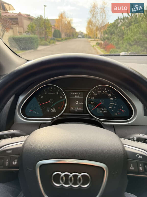 Внедорожник / Кроссовер Audi Q7 2013 в Одессе