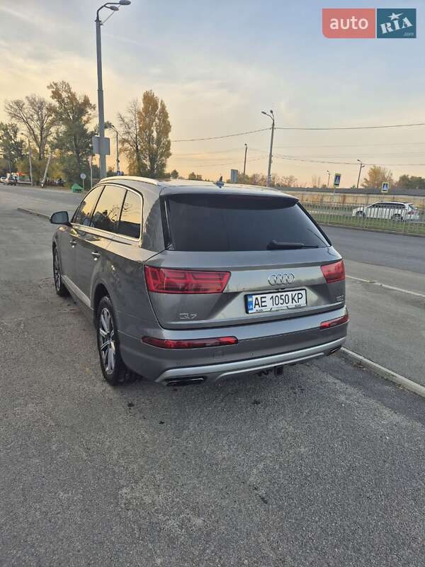 Позашляховик / Кросовер Audi Q7 2017 в Дніпрі фото 3 Позашляховик / Кросовер Audi Q7 2017 в Дніпрі