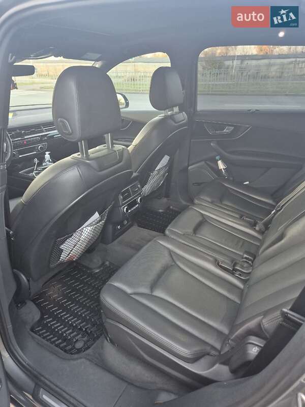 Позашляховик / Кросовер Audi Q7 2017 в Дніпрі фото 18 Позашляховик / Кросовер Audi Q7 2017 в Дніпрі