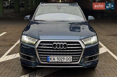 Позашляховик / Кросовер Audi Q7 2017 в Львові