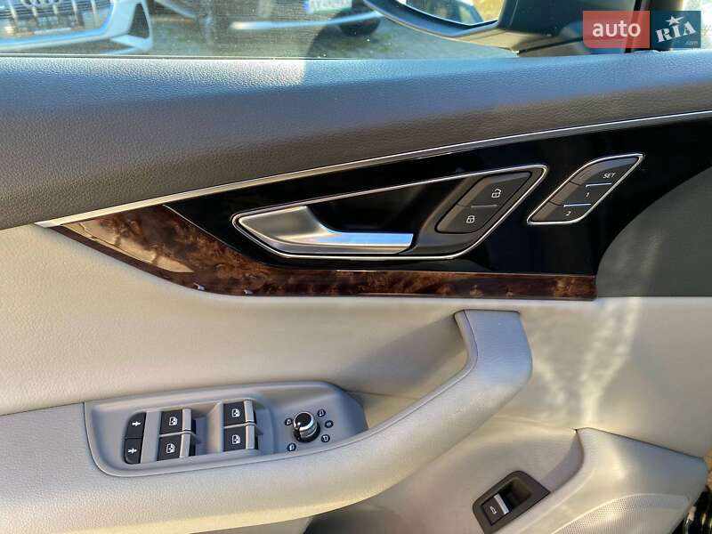 Позашляховик / Кросовер Audi Q7 2016 в Львові фото 12 Позашляховик / Кросовер Audi Q7 2016 в Львові