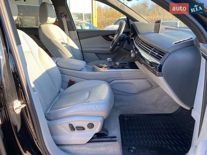 Позашляховик / Кросовер Audi Q7 2016 в Львові фото 28 Позашляховик / Кросовер Audi Q7 2016 в Львові