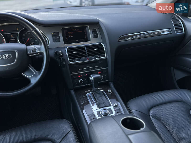 Внедорожник / Кроссовер Audi Q7 2014 в Шептицькому
