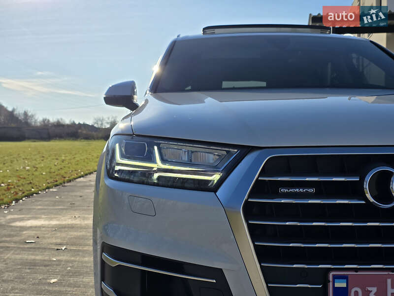 Внедорожник / Кроссовер Audi Q7 2016 в Луцке