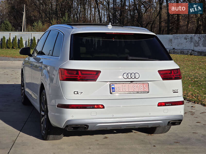 Внедорожник / Кроссовер Audi Q7 2016 в Луцке