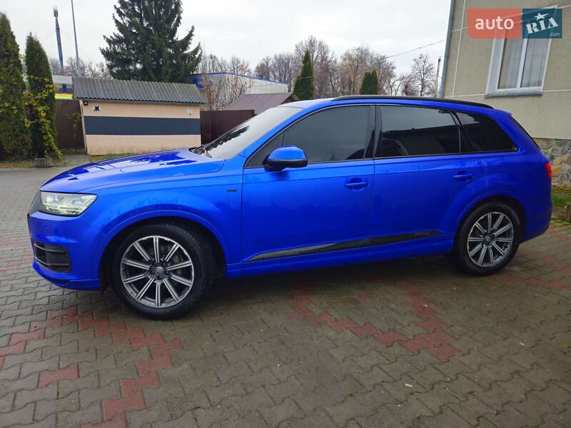 Позашляховик / Кросовер Audi Q7 2016 в Дунаївцях