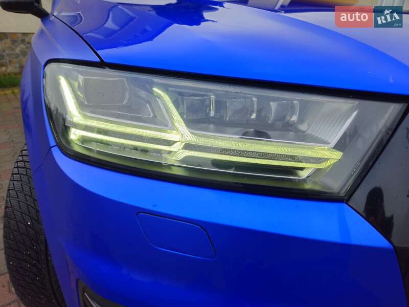 Позашляховик / Кросовер Audi Q7 2016 в Дунаївцях