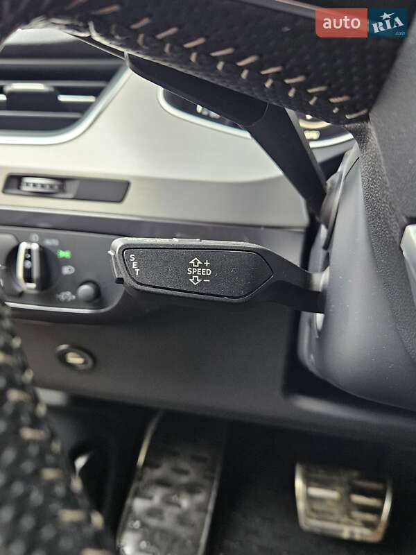 Позашляховик / Кросовер Audi Q7 2016 в Дунаївцях