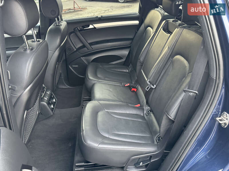 Внедорожник / Кроссовер Audi Q7 2010 в Ровно
