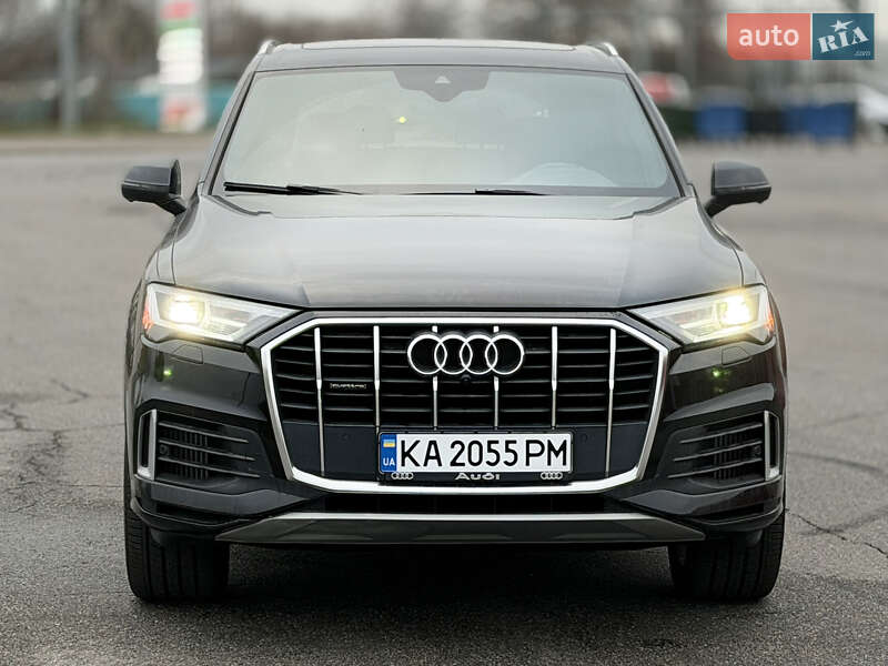 Позашляховик / Кросовер Audi Q7 2019 в Києві