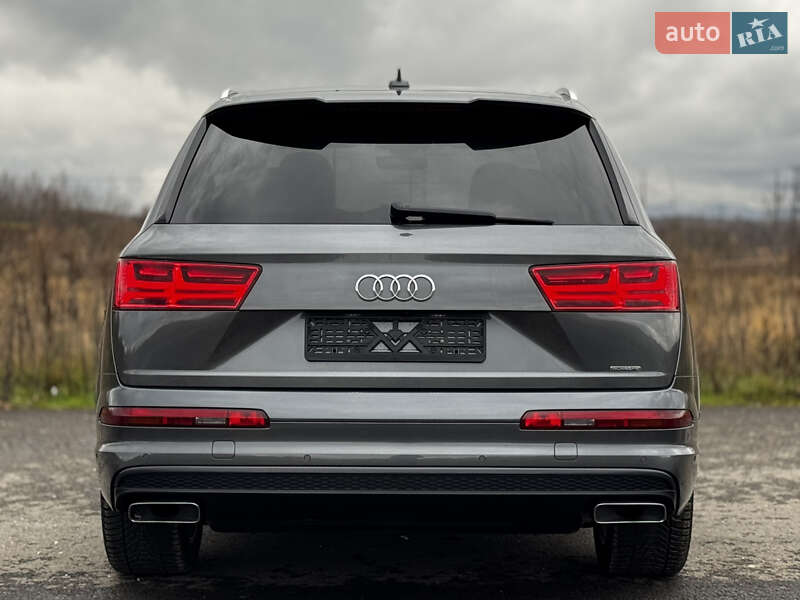 Внедорожник / Кроссовер Audi Q7 2017 в Дрогобыче